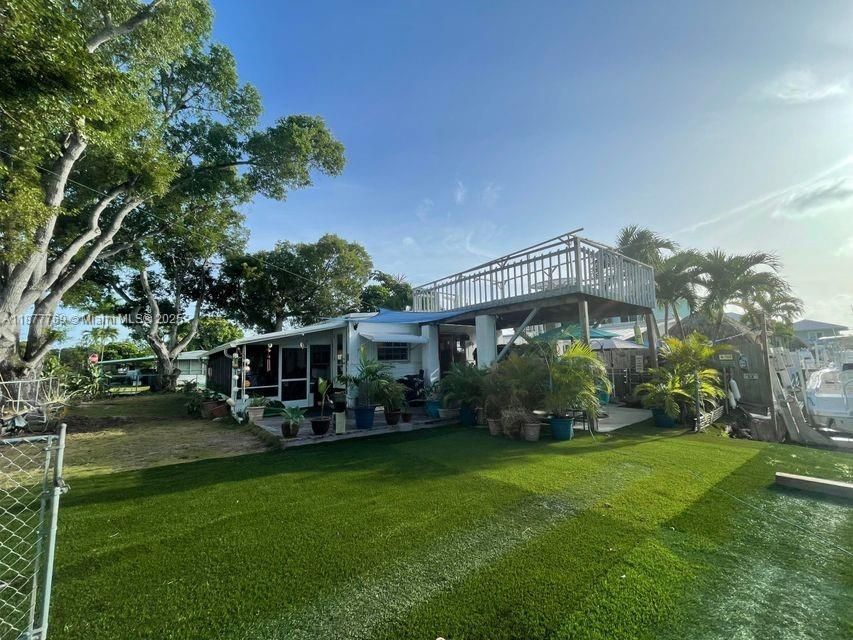 Activo con contrato: $699,000 (2 camas, 2 baños, 864 Pies cuadrados)