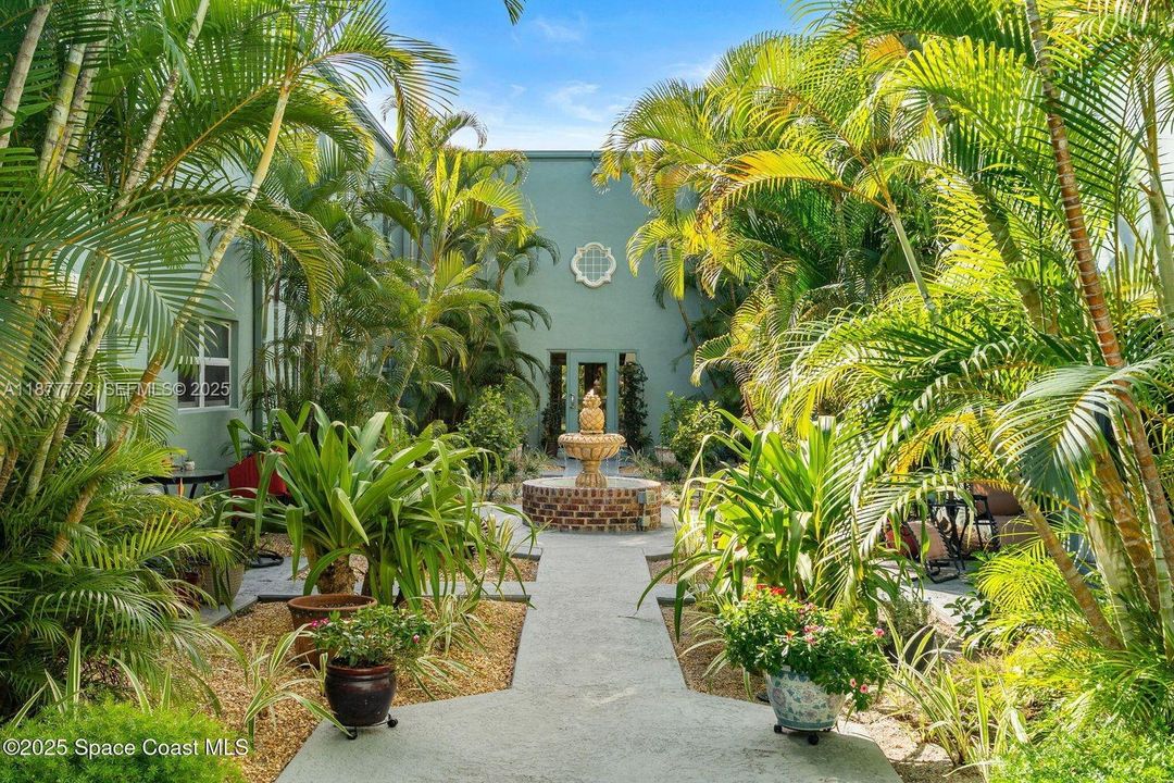 待售: $145,000 (2 贝兹, 1 浴室, 835 平方英尺)