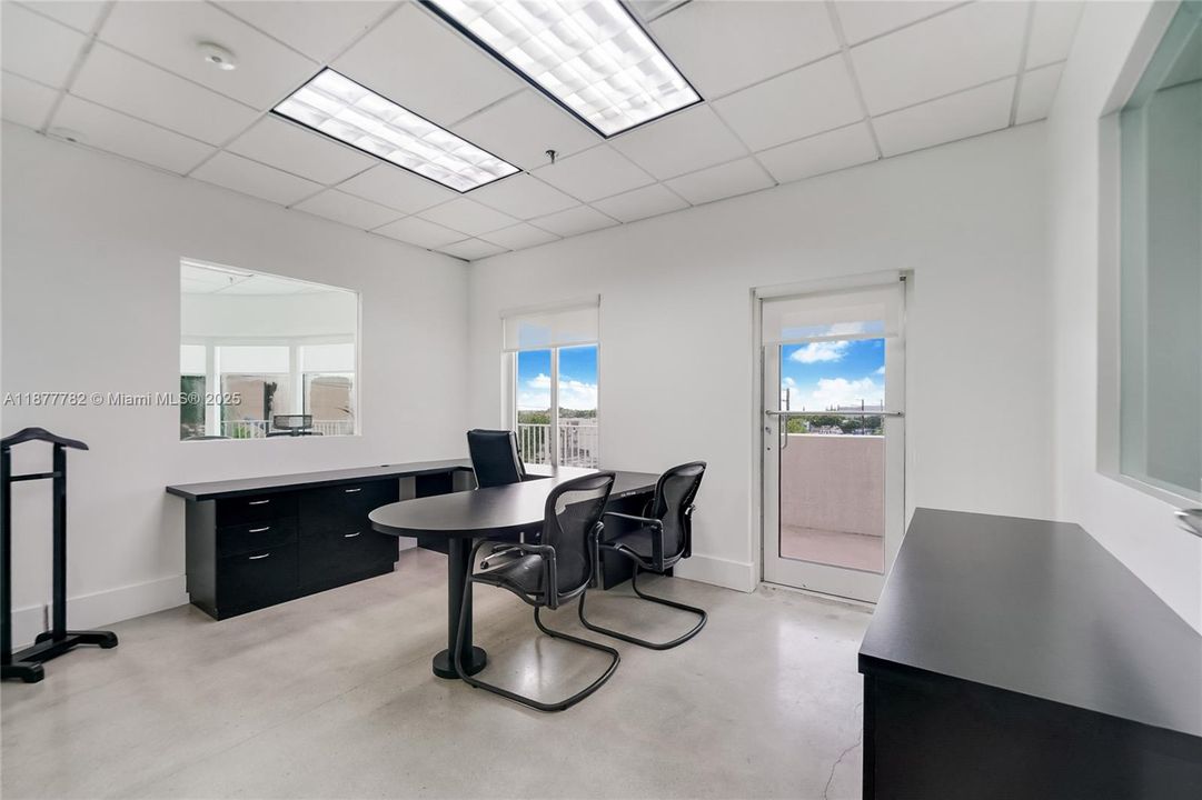 出租: $28 (0 贝兹, 0 浴室, 0 平方英尺)