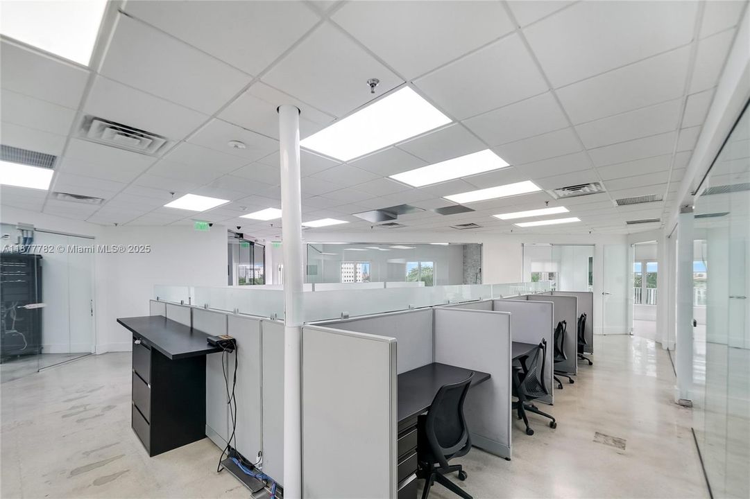 出租: $28 (0 贝兹, 0 浴室, 0 平方英尺)