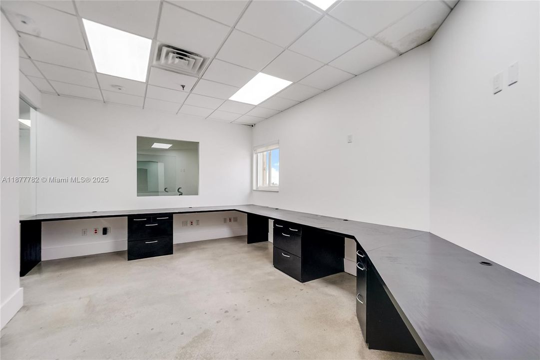 出租: $28 (0 贝兹, 0 浴室, 0 平方英尺)