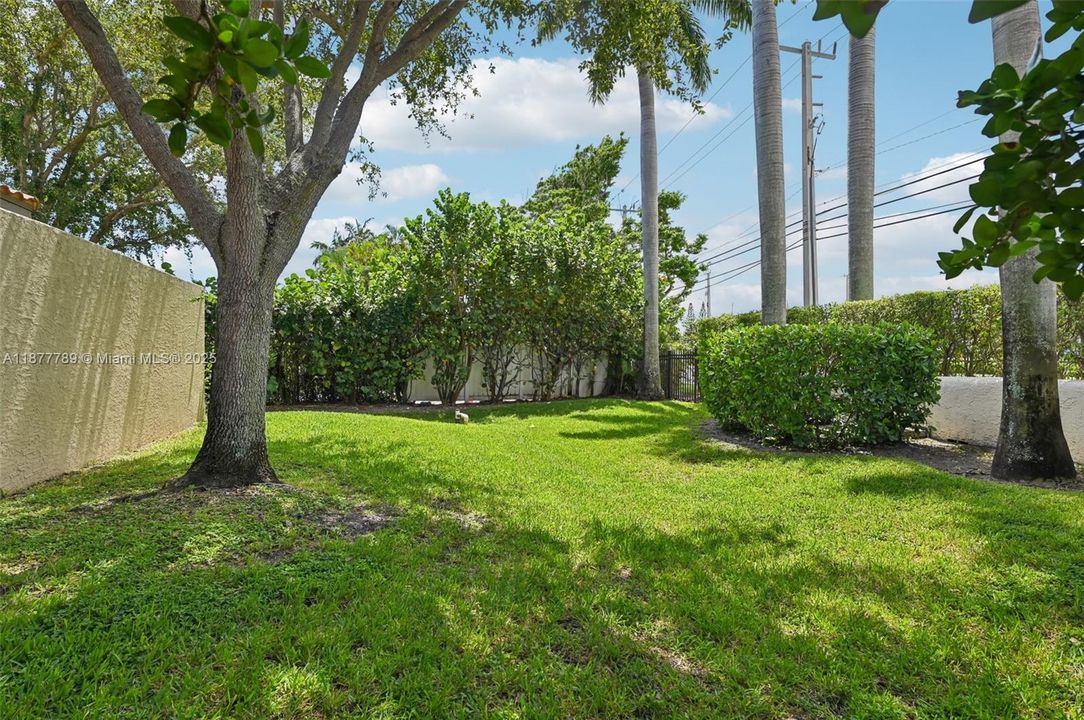 Recently Sold: $549,900 (3 beds, 2 baths, 1930 Square Feet)