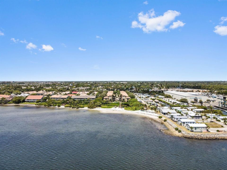 Recently Sold: $549,900 (3 beds, 2 baths, 1930 Square Feet)