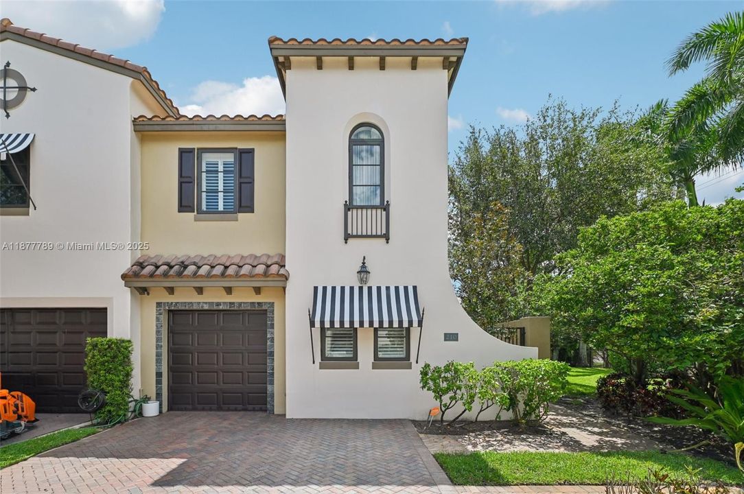 Recently Sold: $549,900 (3 beds, 2 baths, 1930 Square Feet)