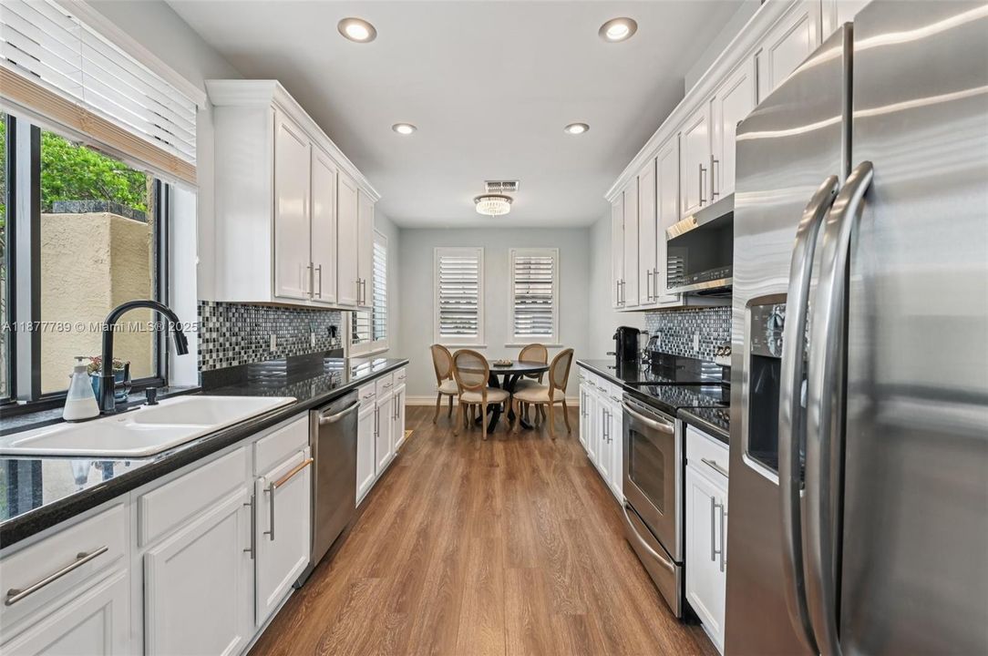 Recently Sold: $549,900 (3 beds, 2 baths, 1930 Square Feet)