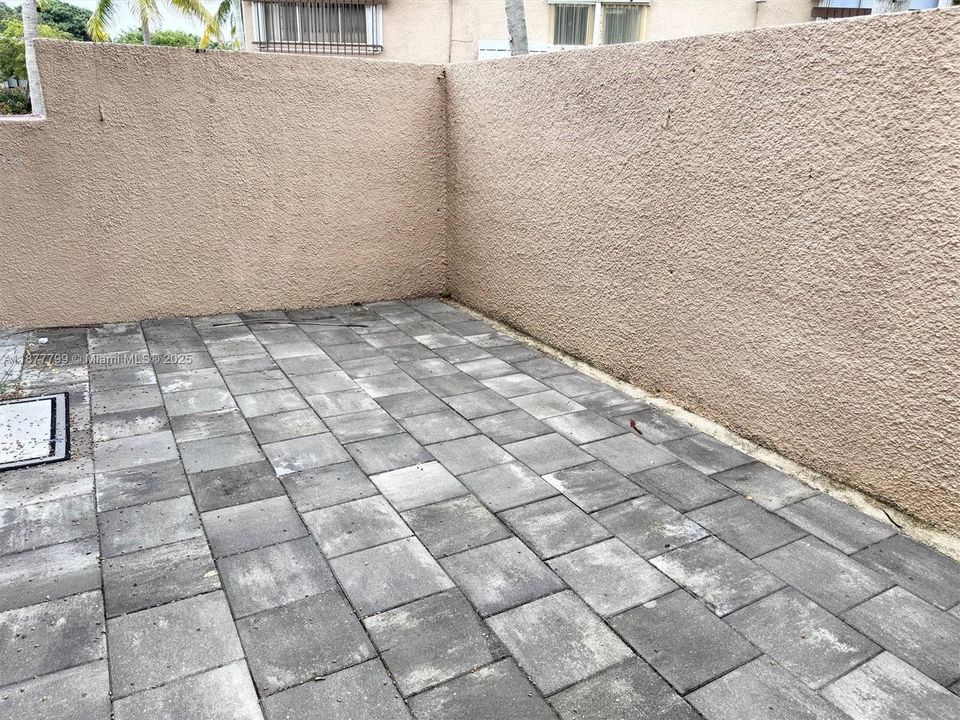 En Venta: $299,000 (2 camas, 1 baños, 1025 Pies cuadrados)