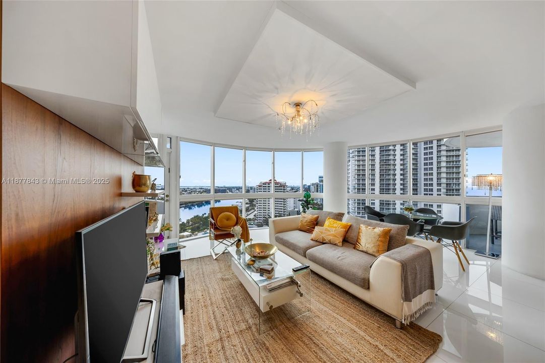 En Venta: $1,250,000 (2 camas, 2 baños, 1340 Pies cuadrados)