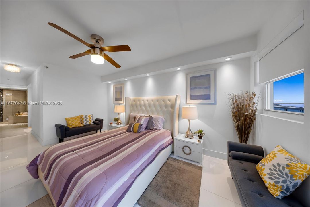 En Venta: $1,250,000 (2 camas, 2 baños, 1340 Pies cuadrados)