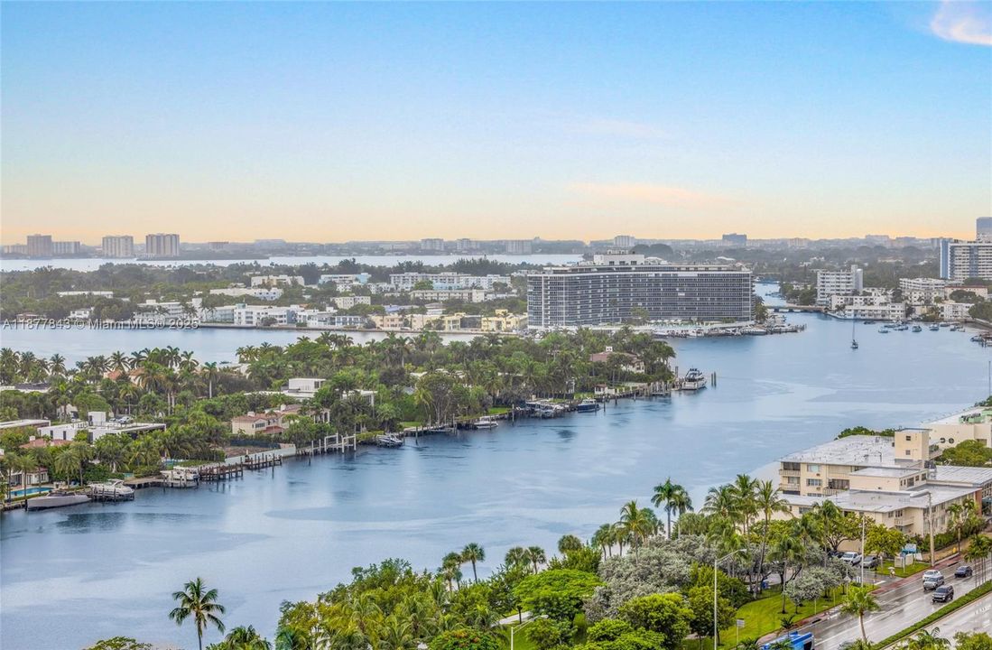 En Venta: $1,250,000 (2 camas, 2 baños, 1340 Pies cuadrados)