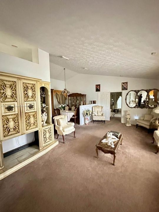 На продажу: $650,000 (3 спален, 2 ванн, 2643 Квадратных фут)