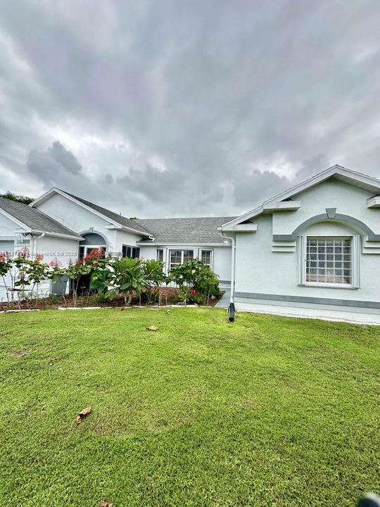 На продажу: $650,000 (3 спален, 2 ванн, 2643 Квадратных фут)