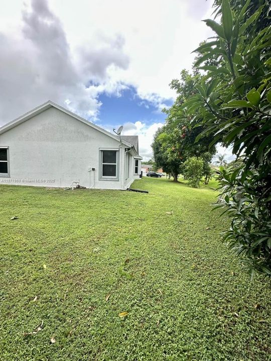 На продажу: $650,000 (3 спален, 2 ванн, 2643 Квадратных фут)