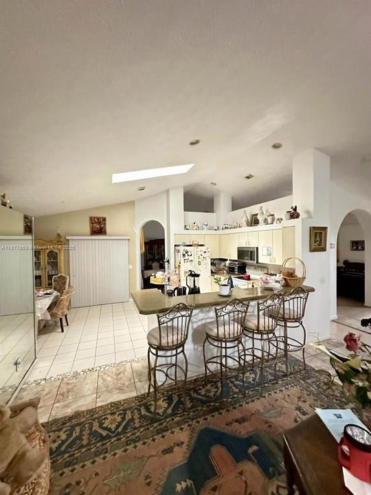 На продажу: $650,000 (3 спален, 2 ванн, 2643 Квадратных фут)