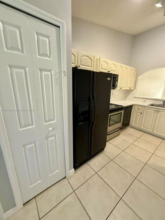 En Renta: $1,730 (2 camas, 2 baños, 815 Pies cuadrados)