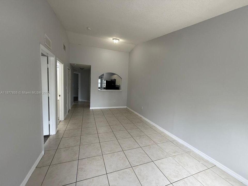 En Renta: $1,730 (2 camas, 2 baños, 815 Pies cuadrados)