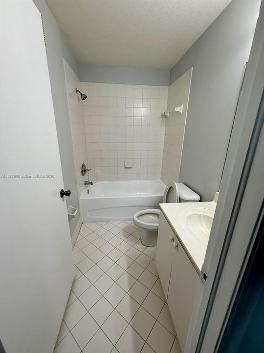 En Renta: $1,730 (2 camas, 2 baños, 815 Pies cuadrados)