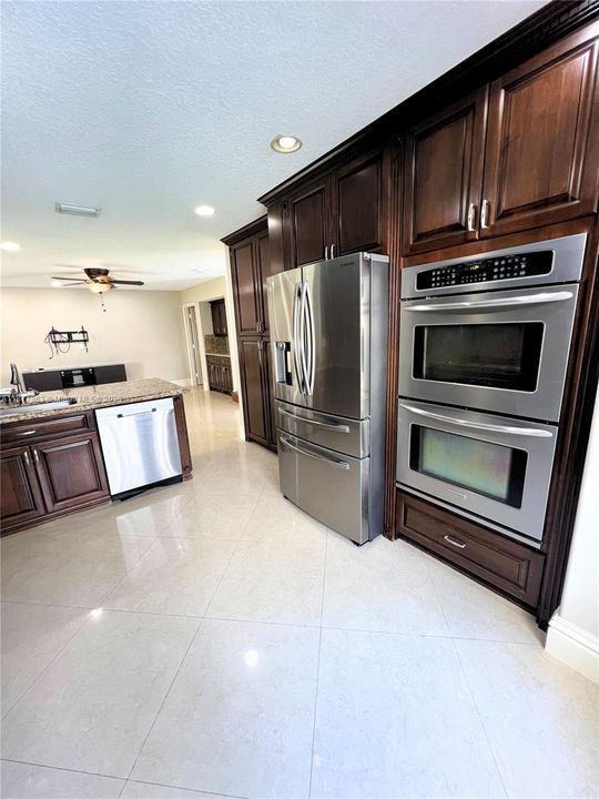 Active With Contract: $6,000 (4 beds, 2 baths, 2015 Square Feet)