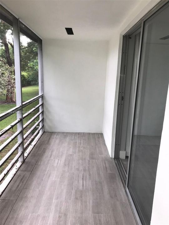 待售: $94,000 (1 贝兹, 1 浴室, 585 平方英尺)