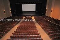 待售: $94,000 (1 贝兹, 1 浴室, 585 平方英尺)