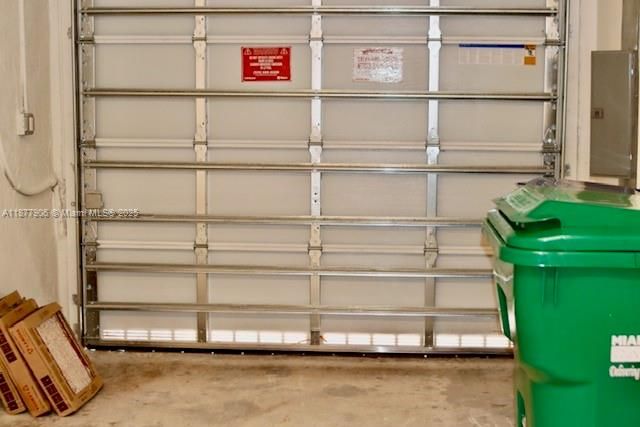 На продажу: $650,000 (3 спален, 2 ванн, 1827 Квадратных фут)