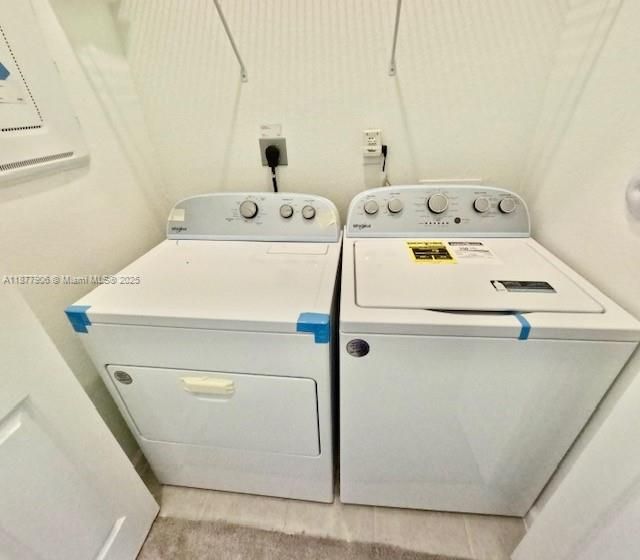 На продажу: $650,000 (3 спален, 2 ванн, 1827 Квадратных фут)