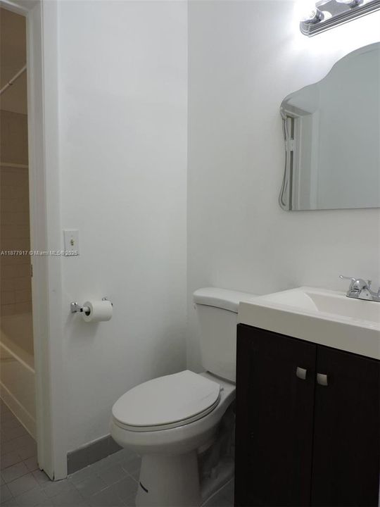 For Rent: $1,625 (1 beds, 1 baths, 685 Square Feet)
