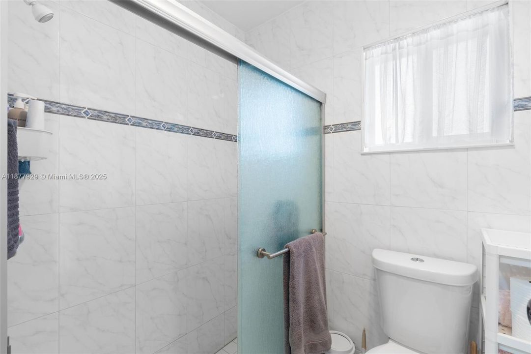 Недавно продано: $650,000 (4 спален, 2 ванн, 1857 Квадратных фут)