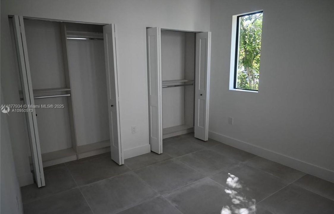 For Rent: $2,750 (2 beds, 1 baths, 2226 Square Feet)