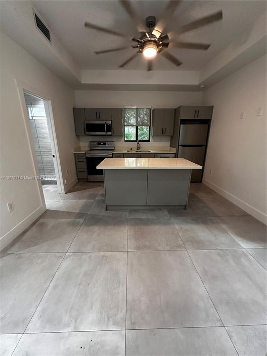 For Rent: $2,750 (2 beds, 1 baths, 2226 Square Feet)