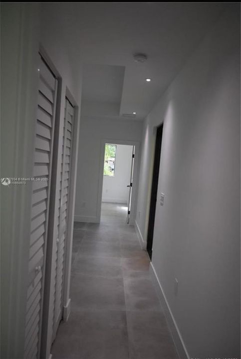 For Rent: $2,750 (2 beds, 1 baths, 2226 Square Feet)