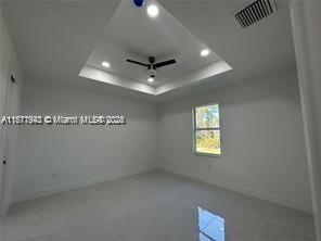 For Rent: $2,000 (3 beds, 2 baths, 1387 Square Feet)