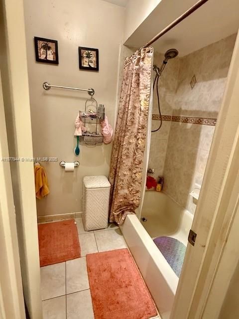 Active With Contract: $400,000 (2 beds, 2 baths, 1452 Square Feet)