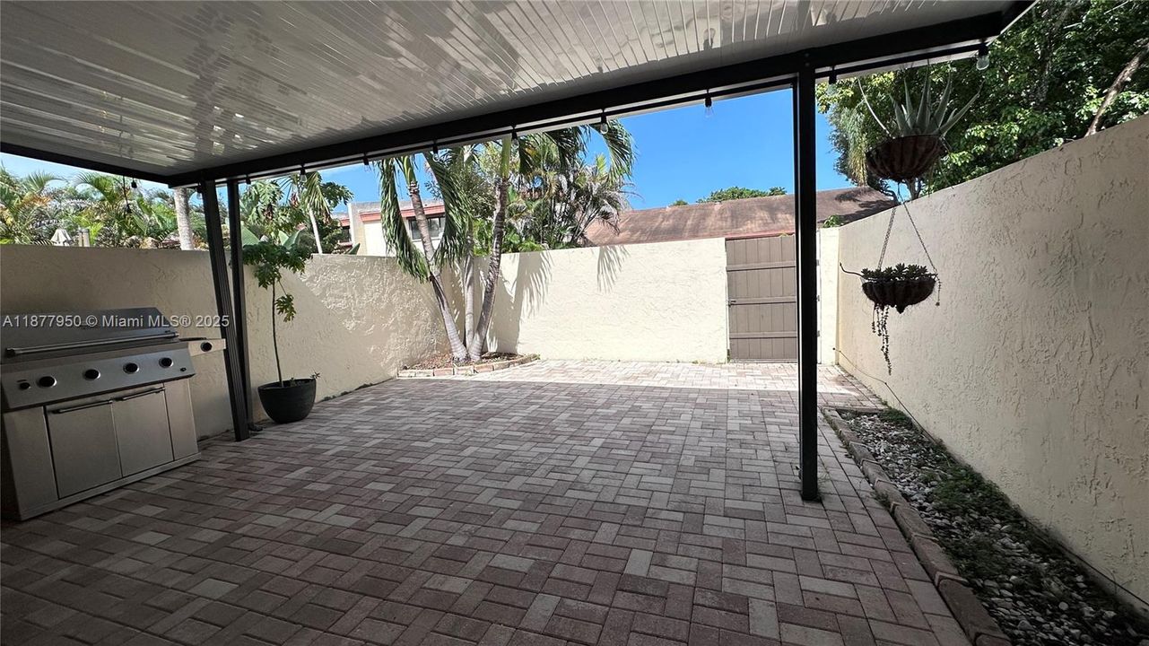 Недавно арендовано: $3,400 (3 спален, 2 ванн, 1714 Квадратных фут)