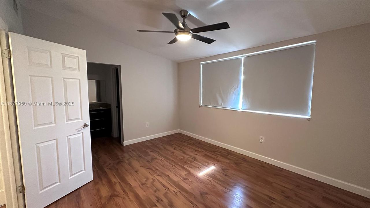 Недавно арендовано: $3,400 (3 спален, 2 ванн, 1714 Квадратных фут)