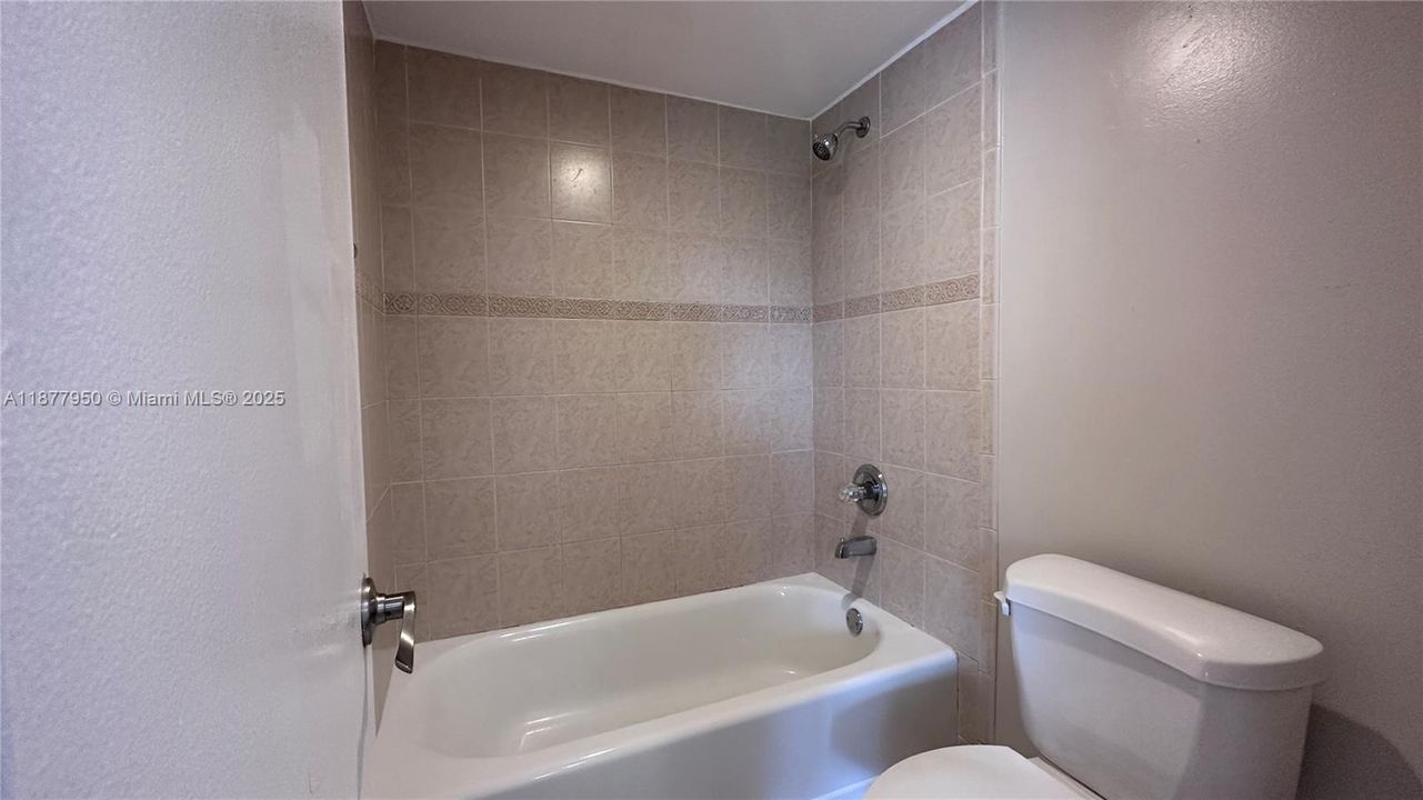 Недавно арендовано: $3,400 (3 спален, 2 ванн, 1714 Квадратных фут)