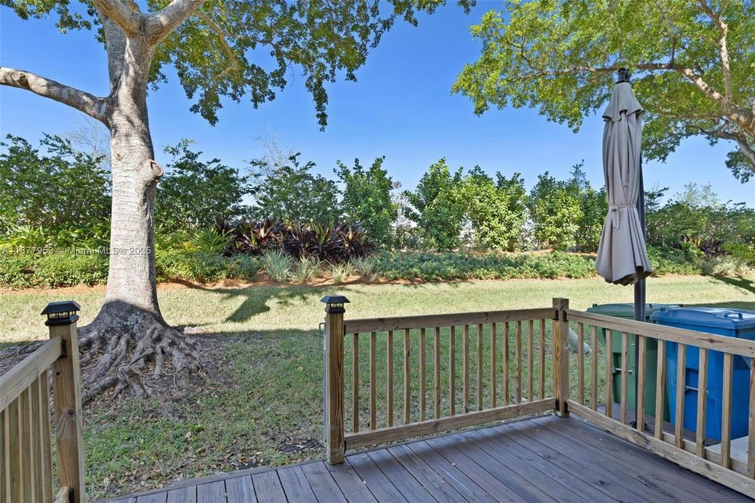 Vendido Recientemente: $429,000 (2 camas, 2 baños, 1110 Pies cuadrados)