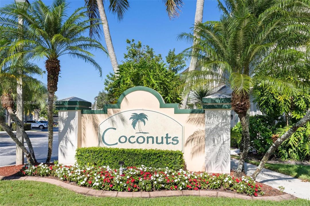 Vendido Recientemente: $429,000 (2 camas, 2 baños, 1110 Pies cuadrados)