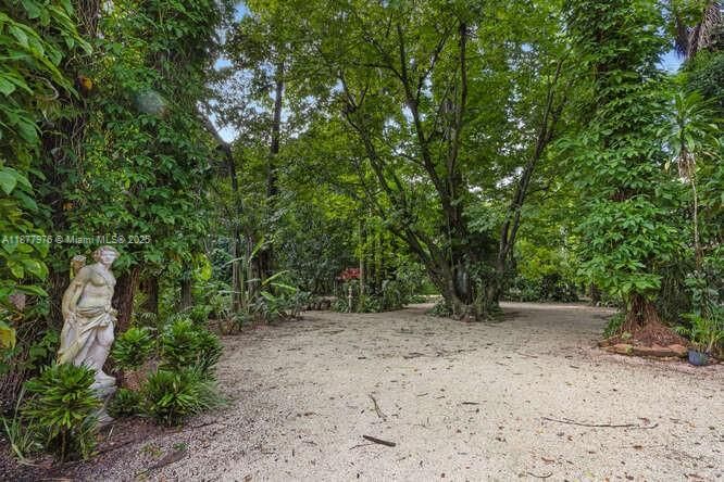 待售: $1,995,000 (0 贝兹, 0 浴室, 0 平方英尺)