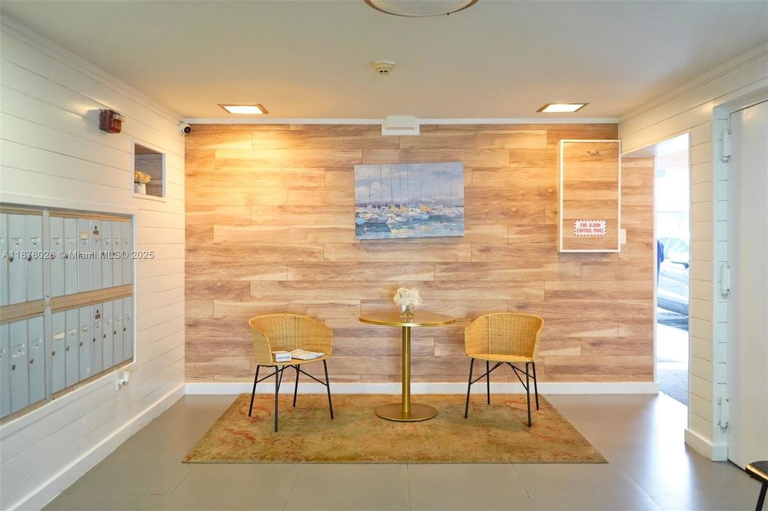 For Sale: $260,000 (0 beds, 1 baths, 423 Square Feet)