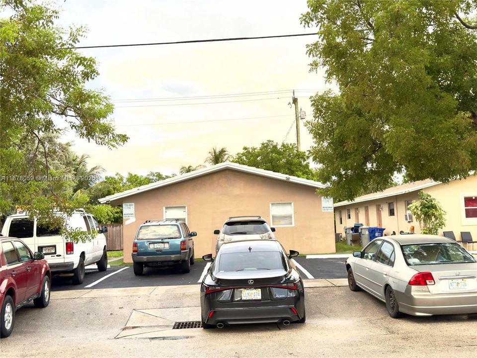 最近售出: $575,000 (0 贝兹, 0 浴室, 1624 平方英尺)