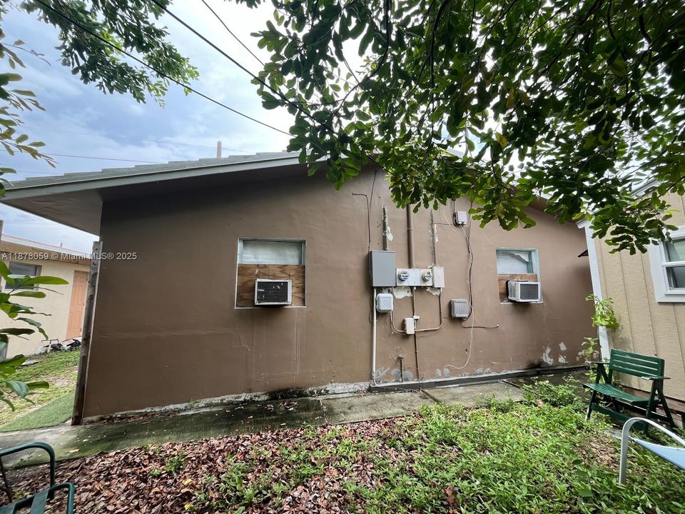 最近售出: $575,000 (0 贝兹, 0 浴室, 1624 平方英尺)