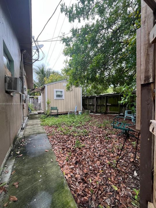 最近售出: $575,000 (0 贝兹, 0 浴室, 1624 平方英尺)