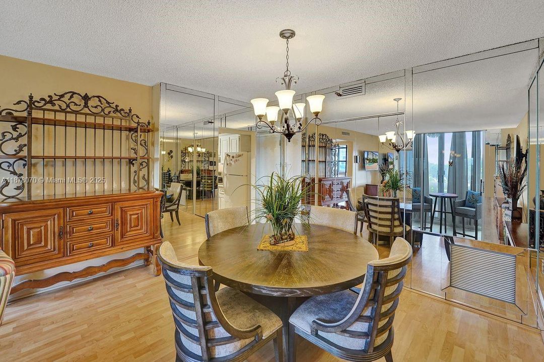 For Sale: $149,900 (1 beds, 1 baths, 844 Square Feet)