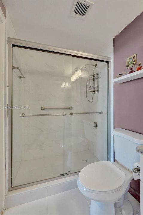 For Sale: $149,900 (1 beds, 1 baths, 844 Square Feet)