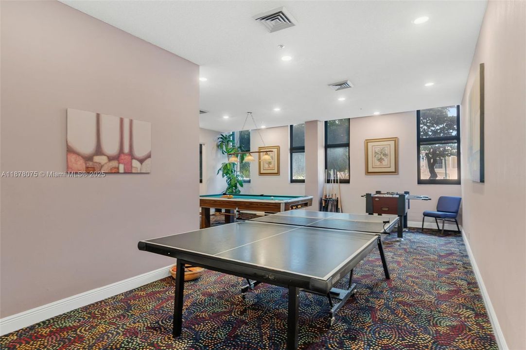 For Sale: $699,900 (2 beds, 2 baths, 1530 Square Feet)