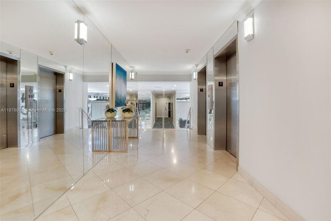 For Sale: $699,900 (2 beds, 2 baths, 1530 Square Feet)