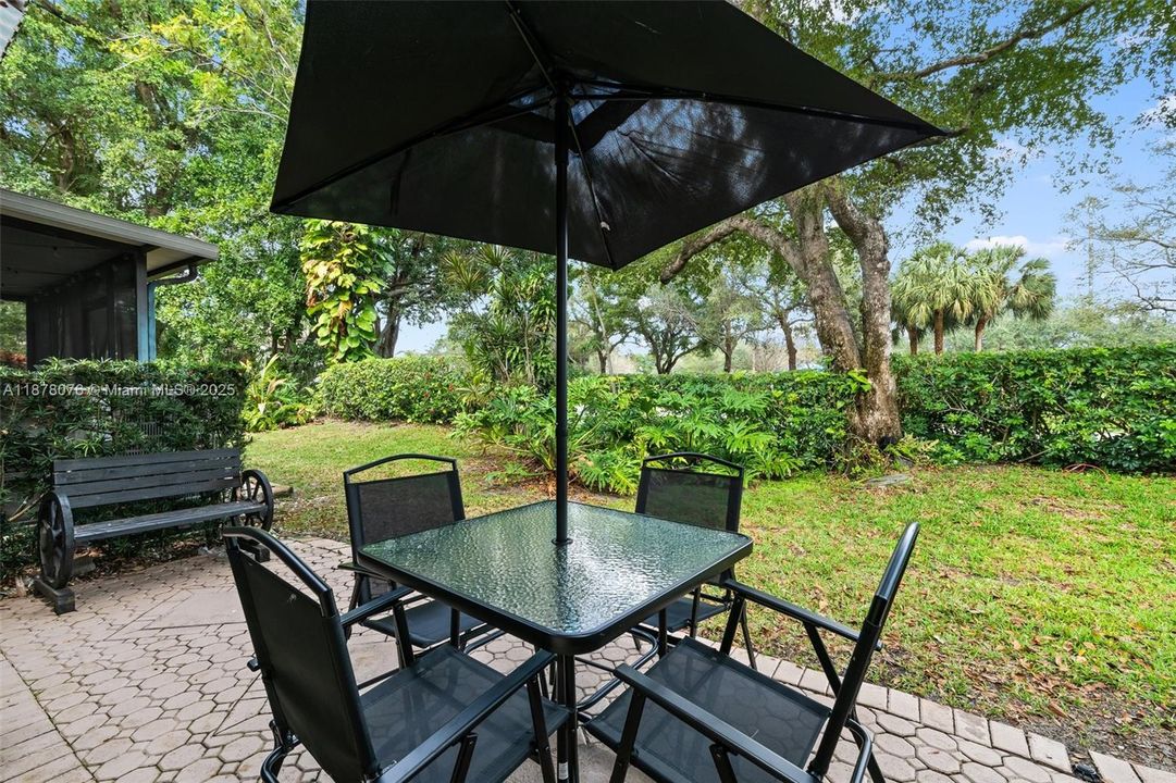 For Sale: $365,000 (3 beds, 2 baths, 1610 Square Feet)