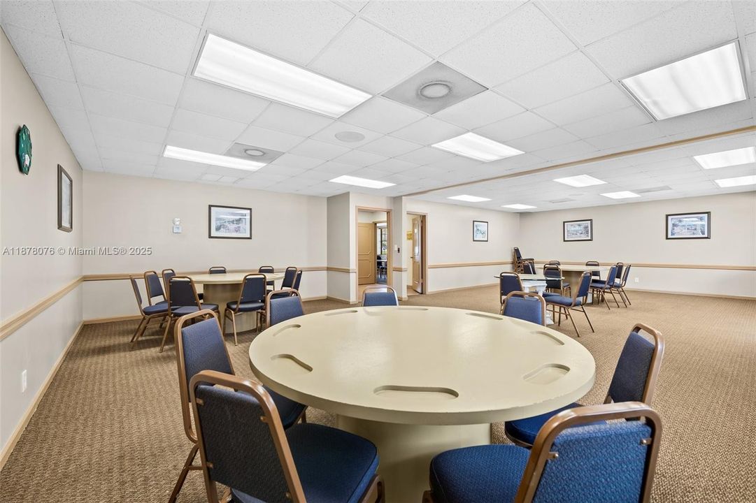 For Sale: $365,000 (3 beds, 2 baths, 1610 Square Feet)