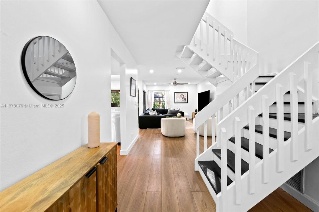 For Sale: $365,000 (3 beds, 2 baths, 1610 Square Feet)