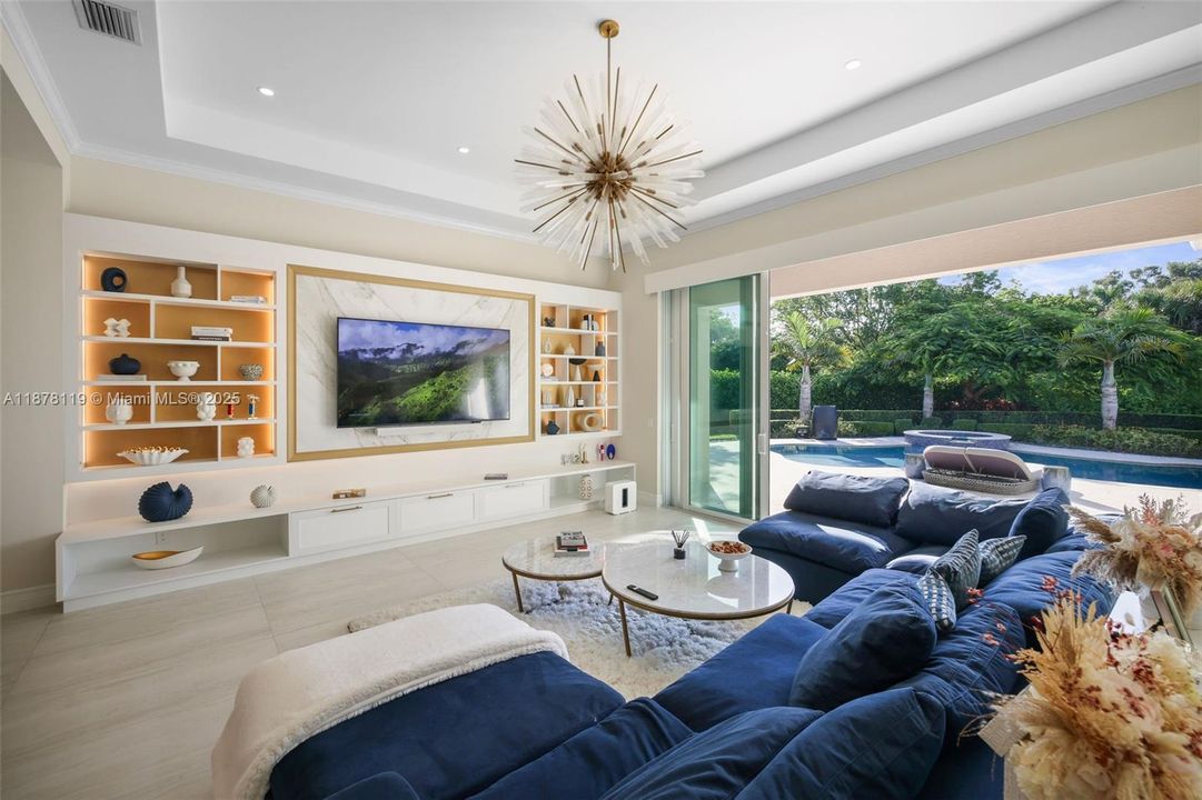 For Sale: $2,795,000 (4 beds, 3 baths, 4742 Square Feet)